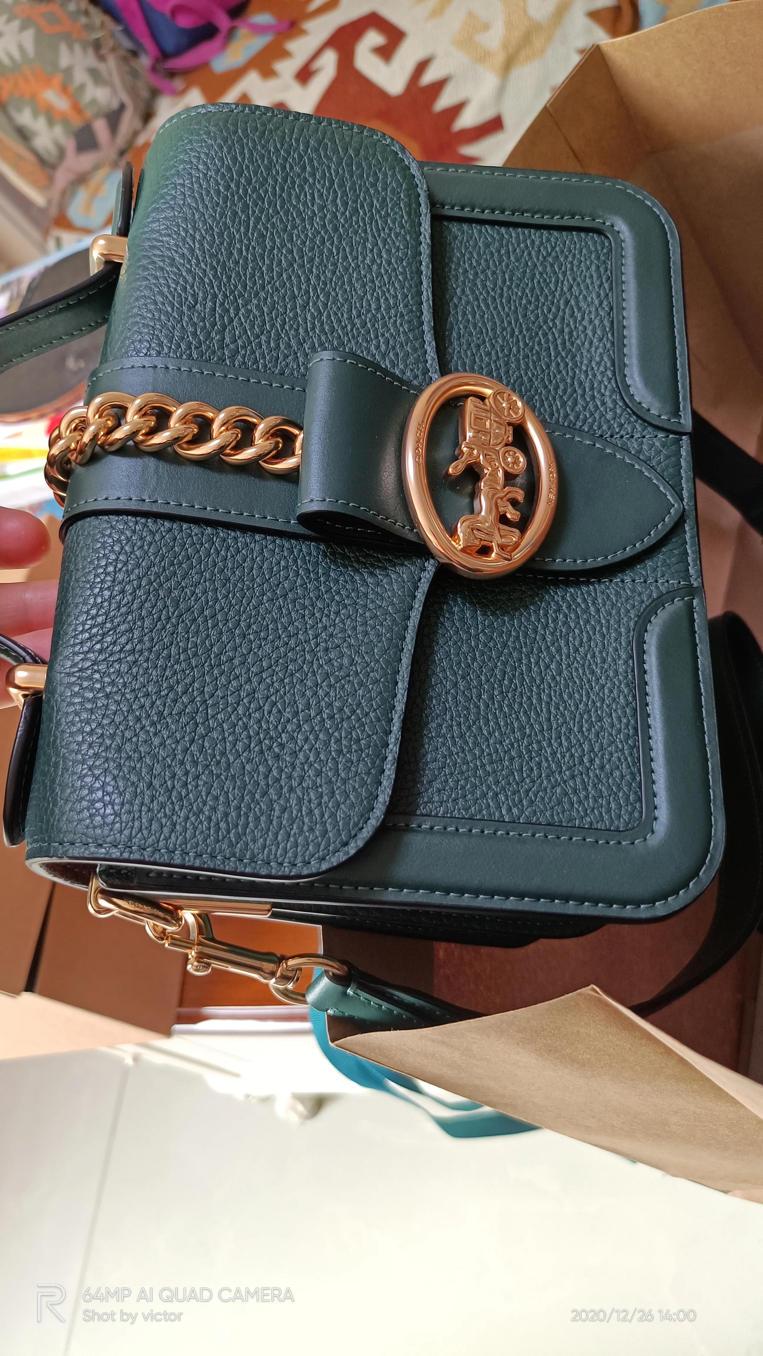 coach新款女包（coach情人节限量包）