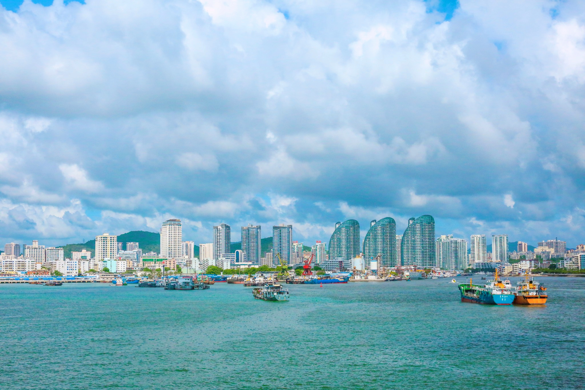 三沙市对于国家而言有着非同寻常的意义,除了是我国重要的边防城市外