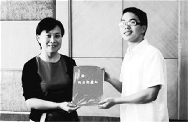 “古文奇才”王云飞是如何做到的？用文言文书写一篇高考满分作文