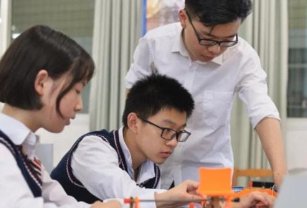 公立学校和私立学校差距，不是一般大，“双减”实行后可能更明显