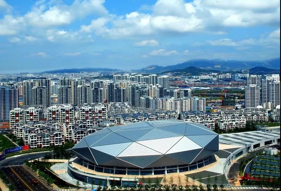 国信小雄鹰好球成双，篮球、乒乓球训练营欢度充实寒假