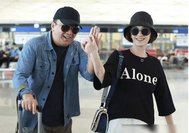 李小冉前男友孙东海 39岁和徐佳宁闪婚图片