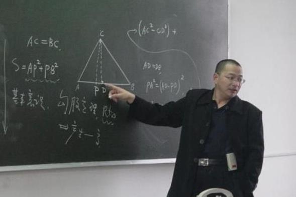 2021年高考数学考试结束，葛大爷终于现身，江苏考生却欲哭无泪