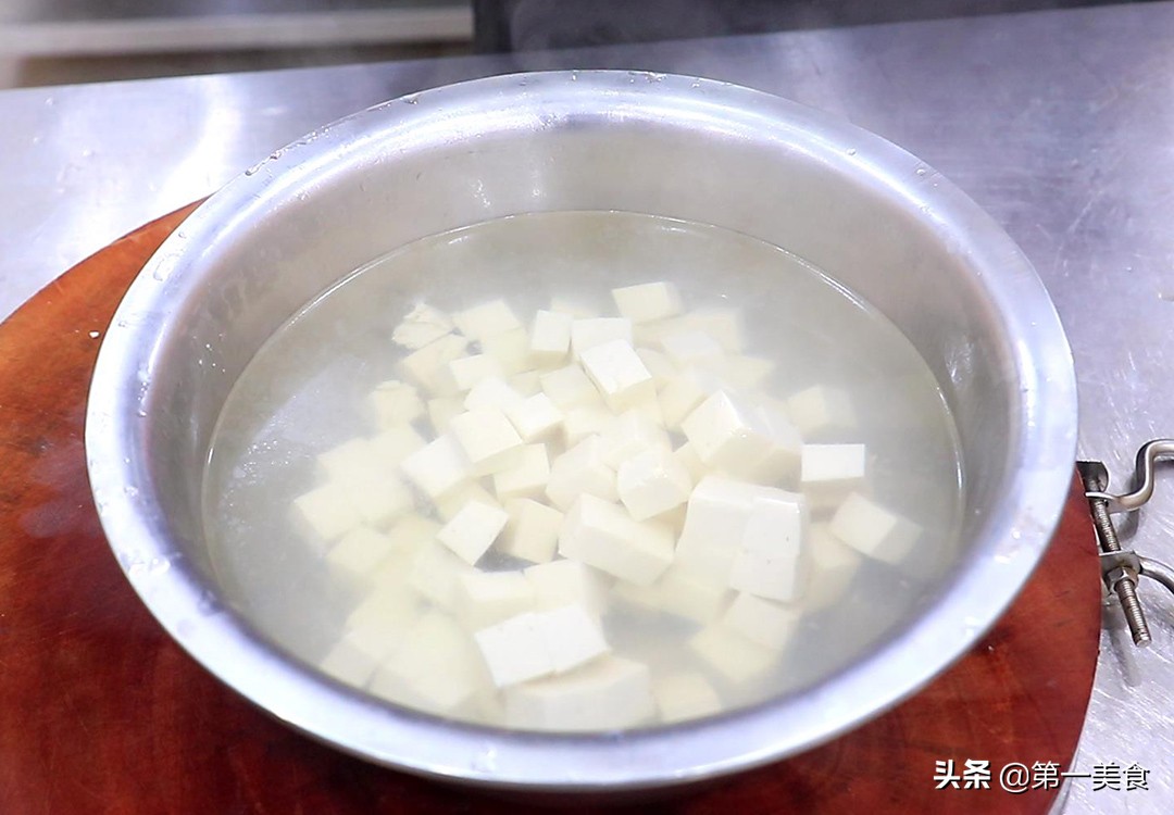 图片[2]-【麻婆豆腐】做法步骤图 嫩滑爽口 麻辣鲜香-起舞食谱网