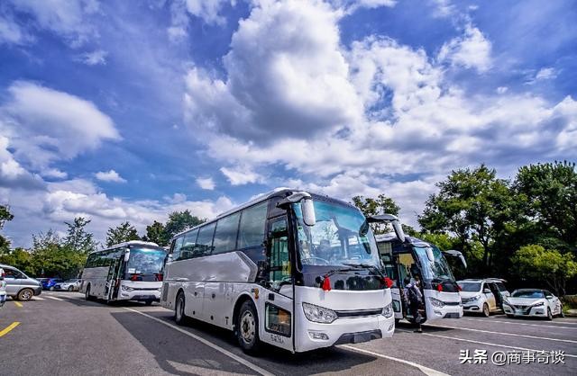 沙井汽车站客运量骤降五成，客流锐减引关注