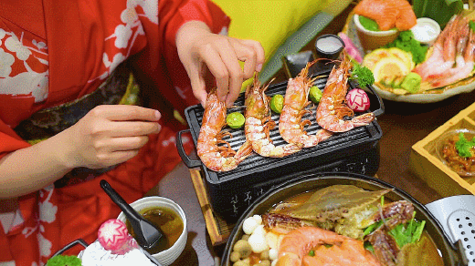 “徐州张柏芝”跑日本深度游？日料人均不到100，还能cos和服