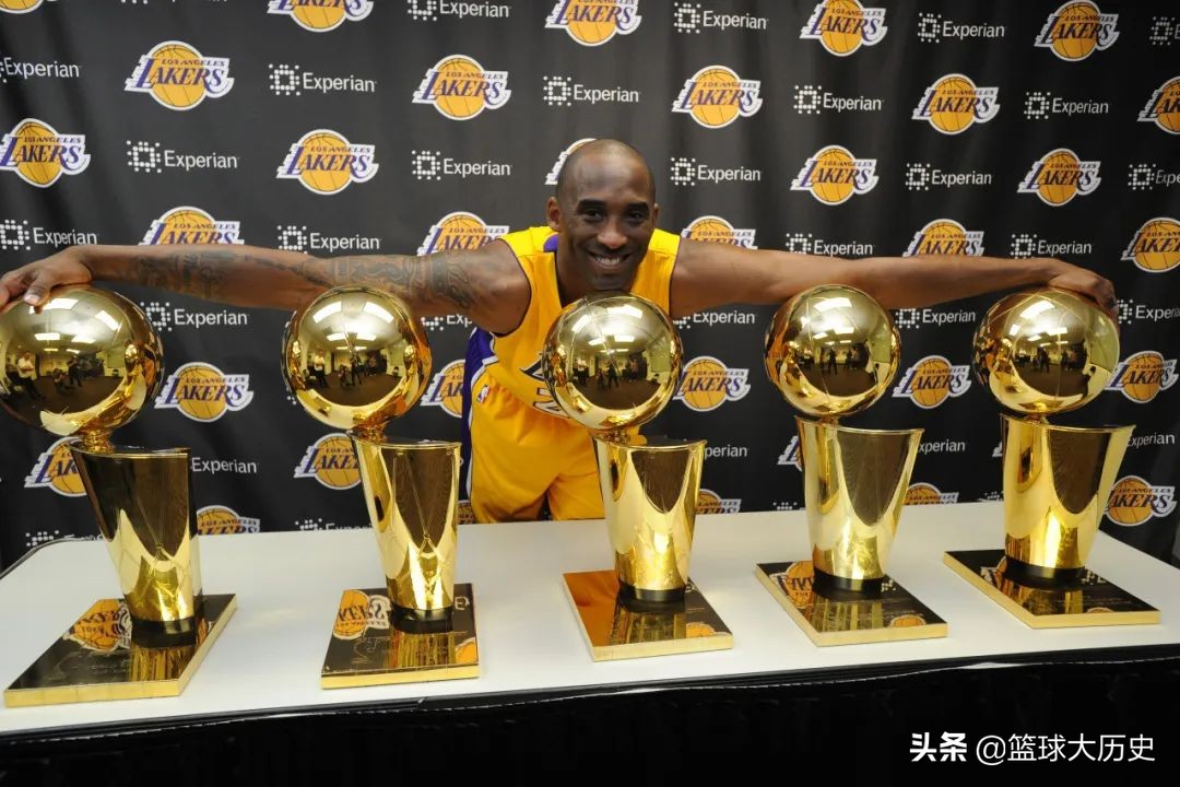 科比身高不够为什么能进nba(科比的选秀报告！位置不明确，模板非乔丹，为何掉到13顺位？)