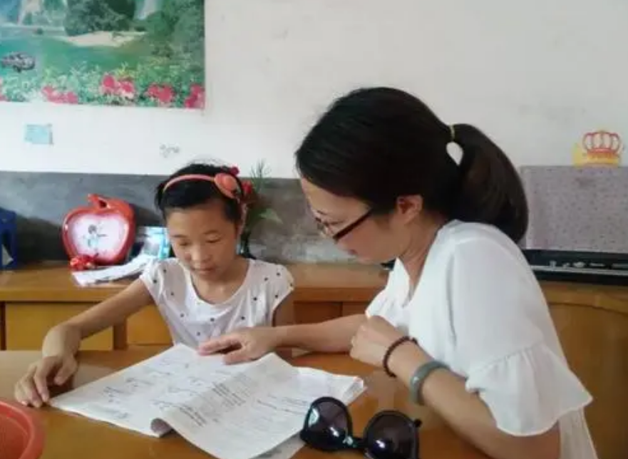 教师带薪寒暑假合理吗？家长答案很统一，老师“不淡定”了