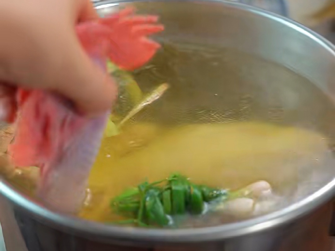 脆皮手撕鸡怎样做皮脆肉嫩，大厨教你5个知识点，保留营养不流失