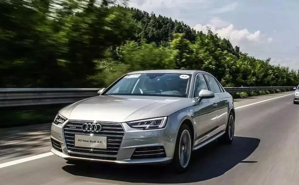 豪华品牌车|奔驰C200L、宝马320Li和奥迪A4L,如何选择呢?
