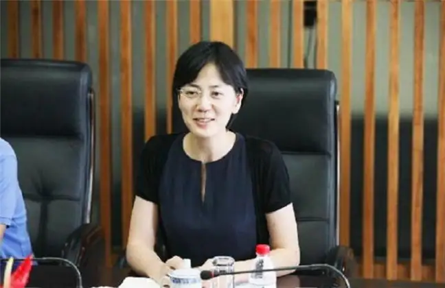 主持人沈冰的现状 央视沈冰在监狱照片图片