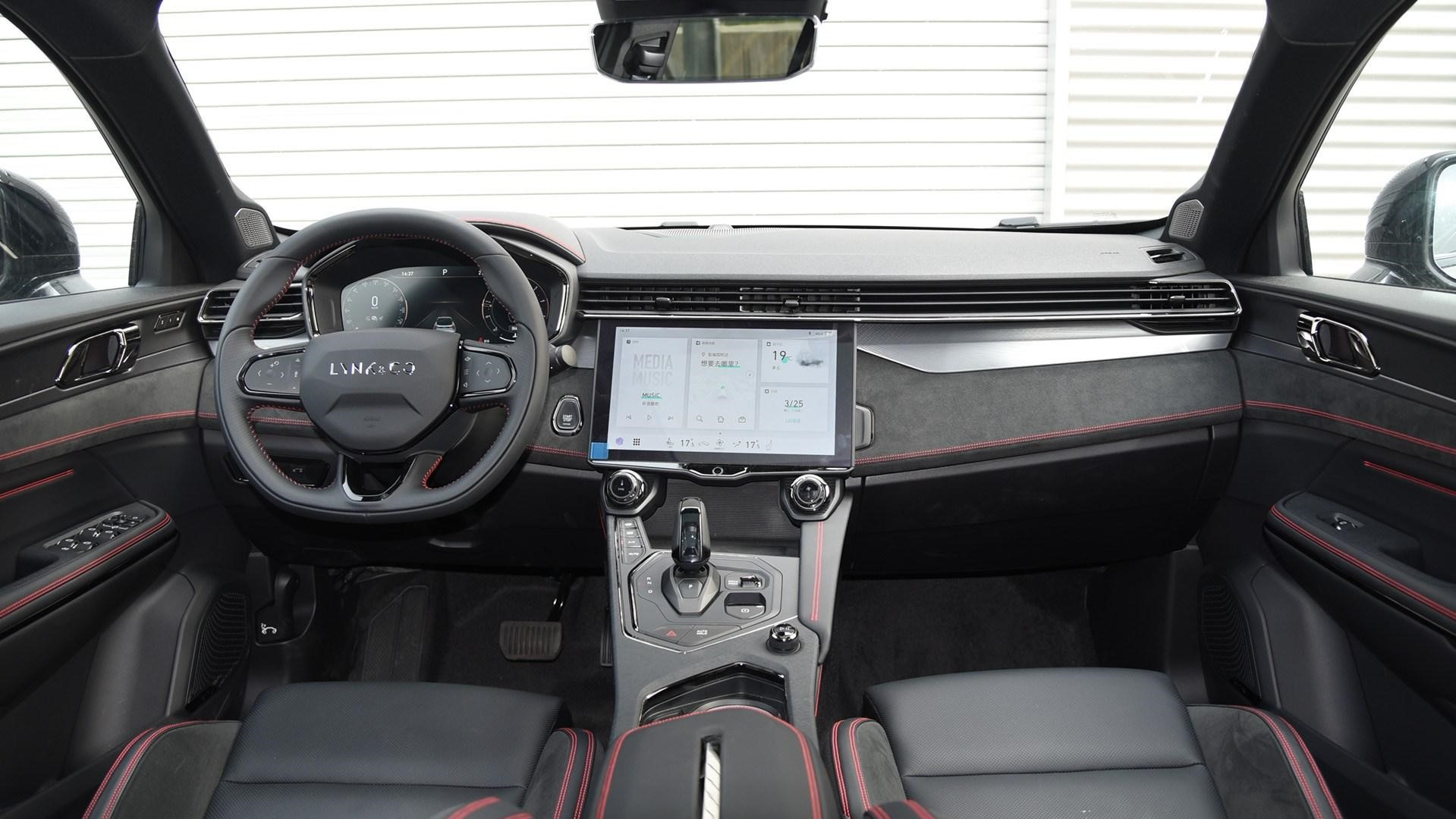 奔驰CLS 260上市！60万的1.5T轿跑你买吗？