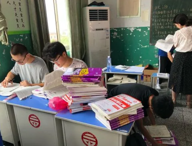 学生要不要竞选“班干部”，班主任说出真心话，家长听了茅塞顿开