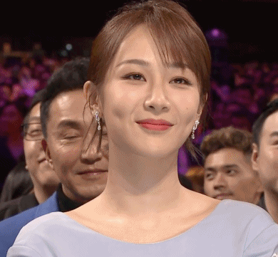 还记得《家有儿女》三姐弟吗？哥哥姐姐都大火，弟弟如今颜值逆袭