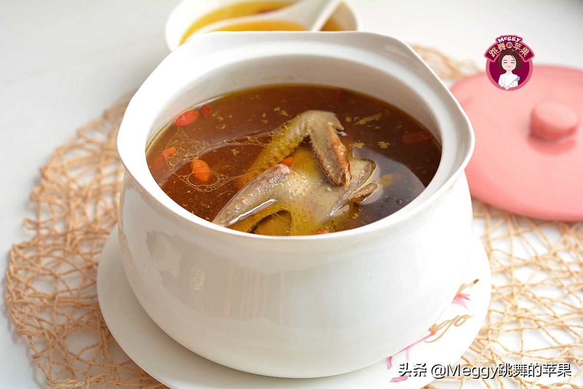 清燉鴿子湯,清燉鴿子湯的家常做法