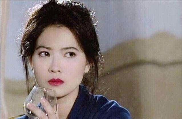蓝洁瑛：三次雪藏，两任男友自杀身亡，被性侵成“疯女人”终惨死