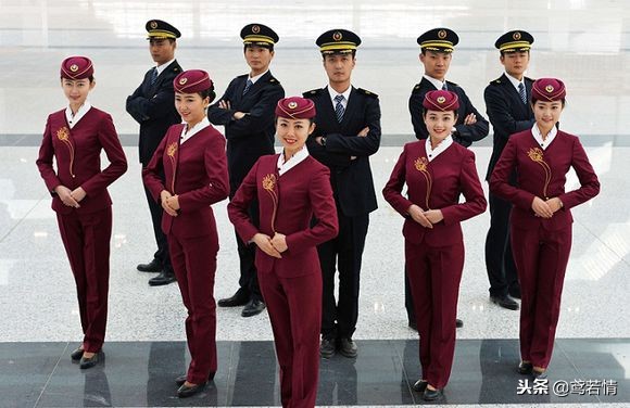 株洲铁路技工学校招生：高铁乘务必知的礼仪