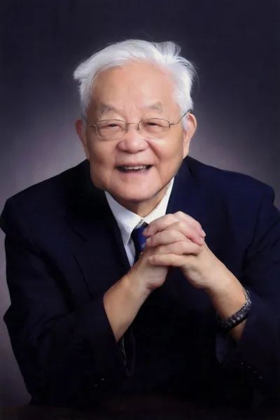 爱创新+不盲从+淡名利！他是被动学数学的数学大师