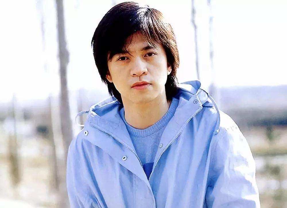 搞个清华小鲜肉，向李健示威？