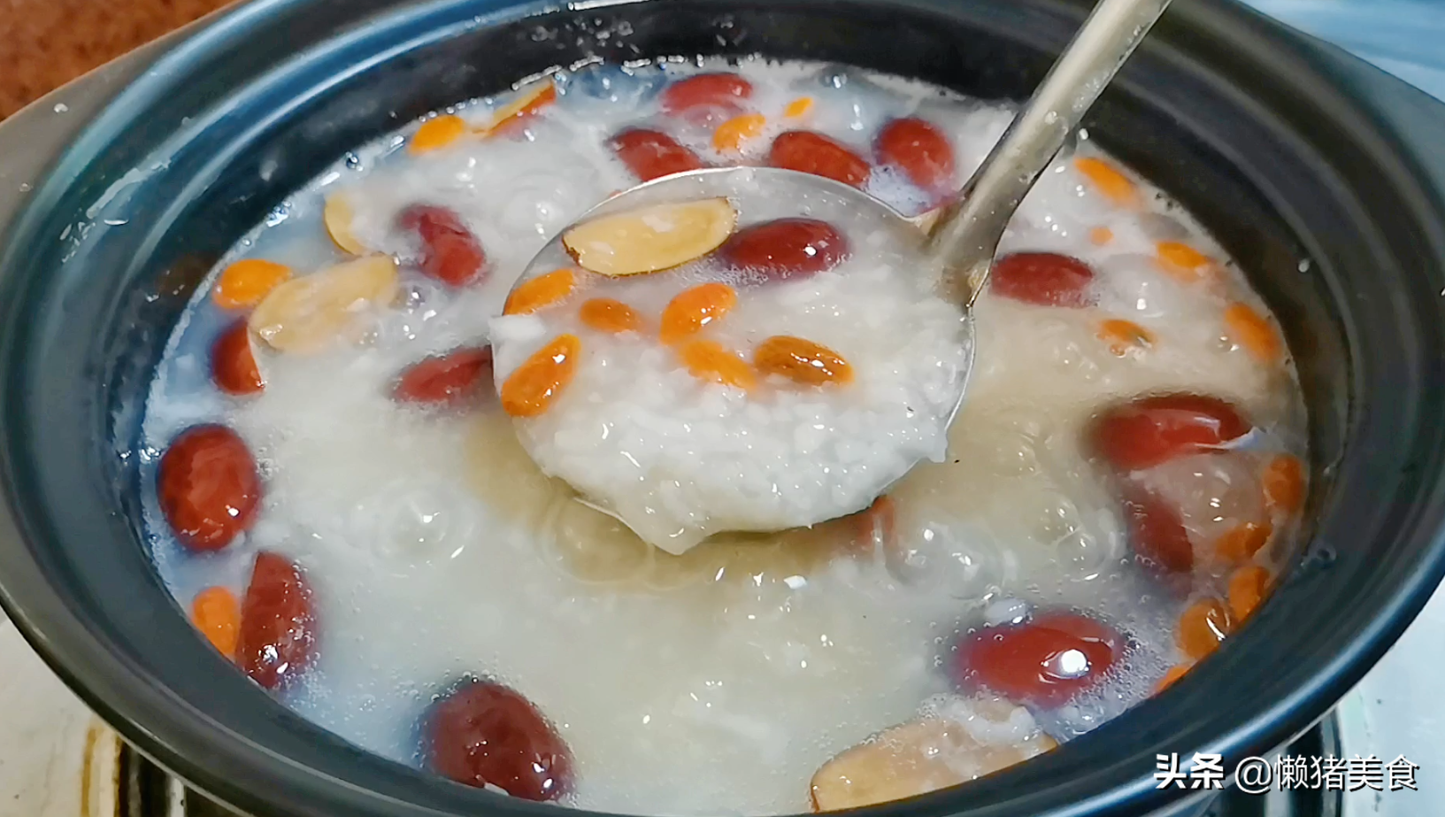 入秋后女人多吃这道银耳山药羹,肠胃舒服皮肤好,比吃燕窝还养人