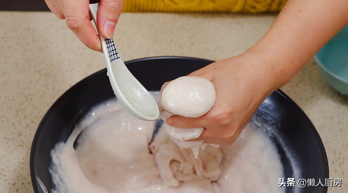 天冷了，我家隔天就用这鱼做鱼丸，每个鱼圆下锅都漂浮，别不会吃