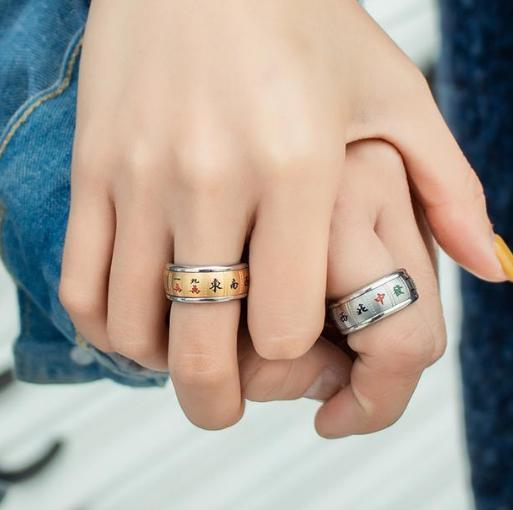 女生单身戒指戴哪个手指(小指戒指含义) 第2张