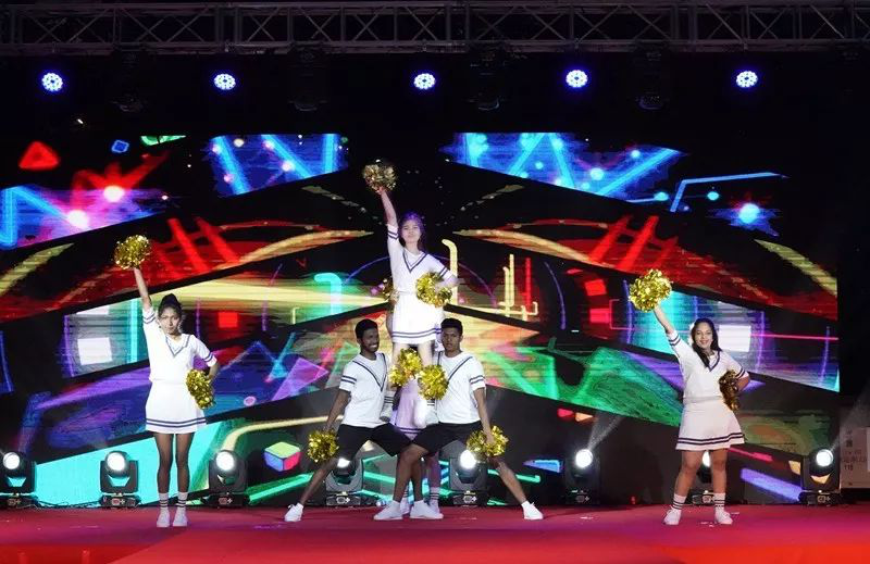 占地5700亩，坐拥四大校区、24个食堂！这可能是河南最“壕”的大学了！