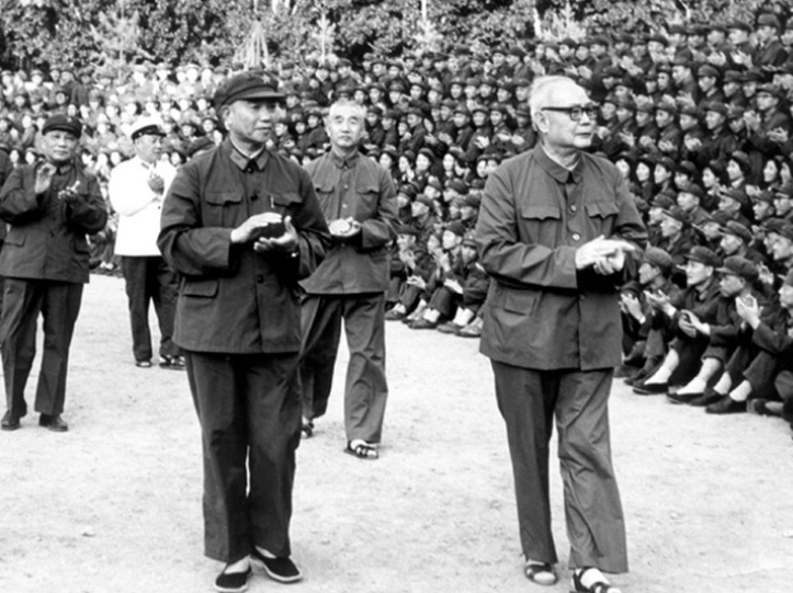 1990年徐向前逝世，儿子向中央提出要求，为何中央不能全都同意？