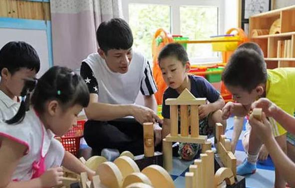 学前教育专业的学生，毕业后并非只能当幼师，大三在校生需了解