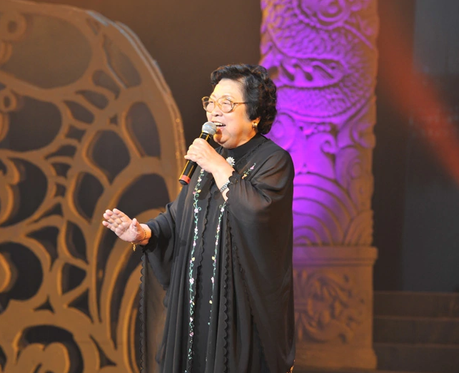 1945年白毛女首演，毛主席的一项决定是关键，王昆：要感谢他啊