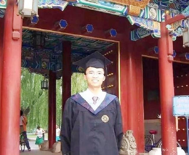 谭志佳：那个考上北大的广东小伙，后来没忘自己家乡