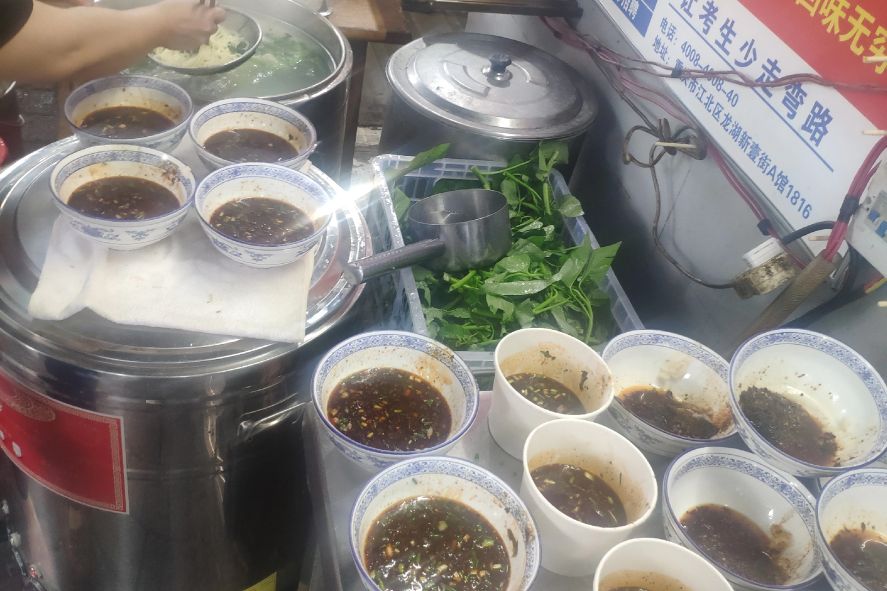 上班的旅途一路前行，记录美好生活