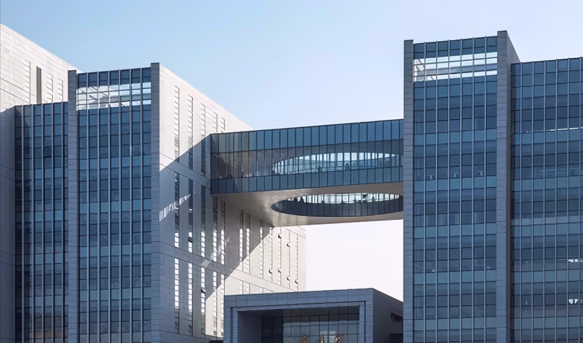 造型新奇，馆藏丰富，5万多平方米，山东这座图书馆“火”了