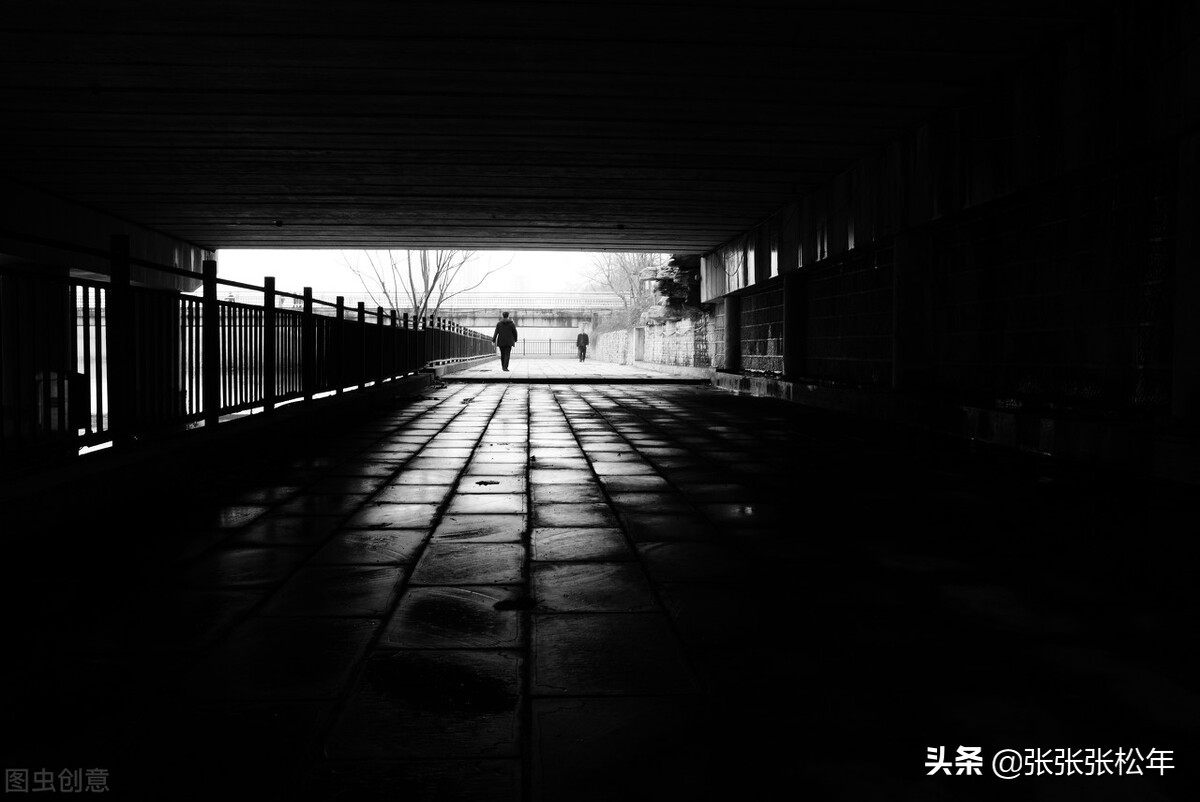 借钱和催债，成了我和曾经无话不谈的朋友之间唯一的联系方式