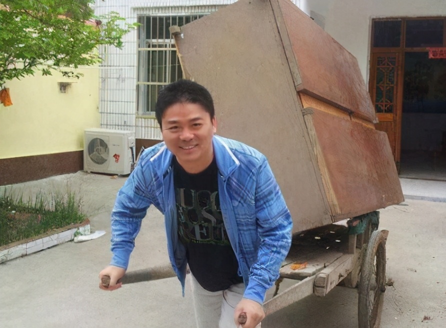 刘强东毕业哪个大学（刘强东大学时有多厉害）