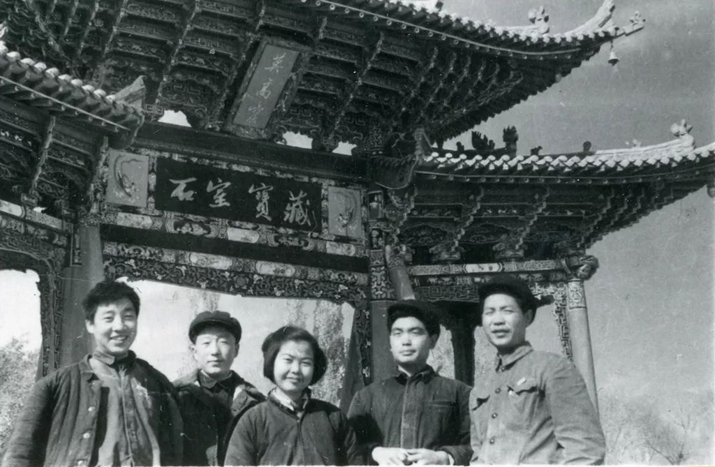 这位传奇女性，生于京，长于沪，却是敦煌的女儿