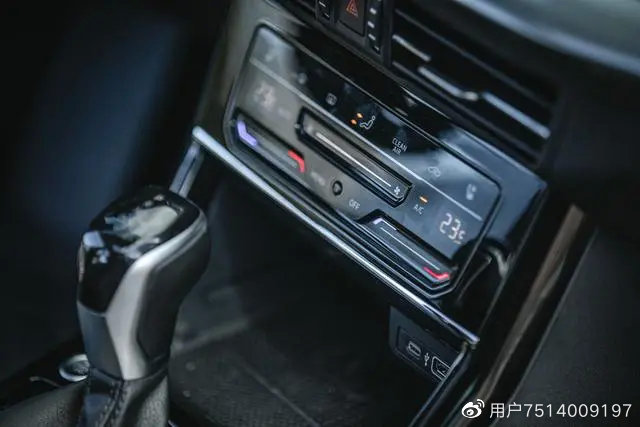 试驾｜摆脱以往的商务气息，试驾上汽大众新帕萨特330TSI