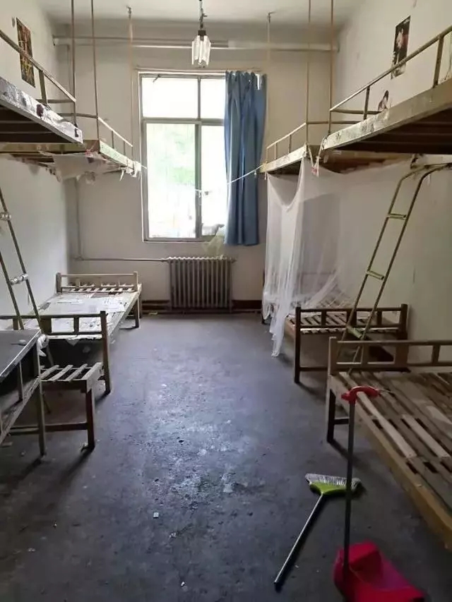 “危房改造式”宿舍，“高端公寓式”宿舍，国内大学宿舍排行榜