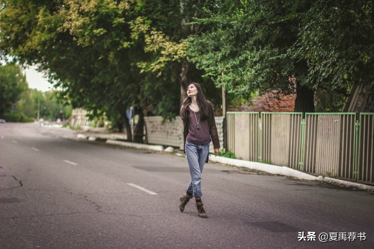 韩寒的青春 没有末路不曾孤独 无需救赎理想希望适合个签经典短句