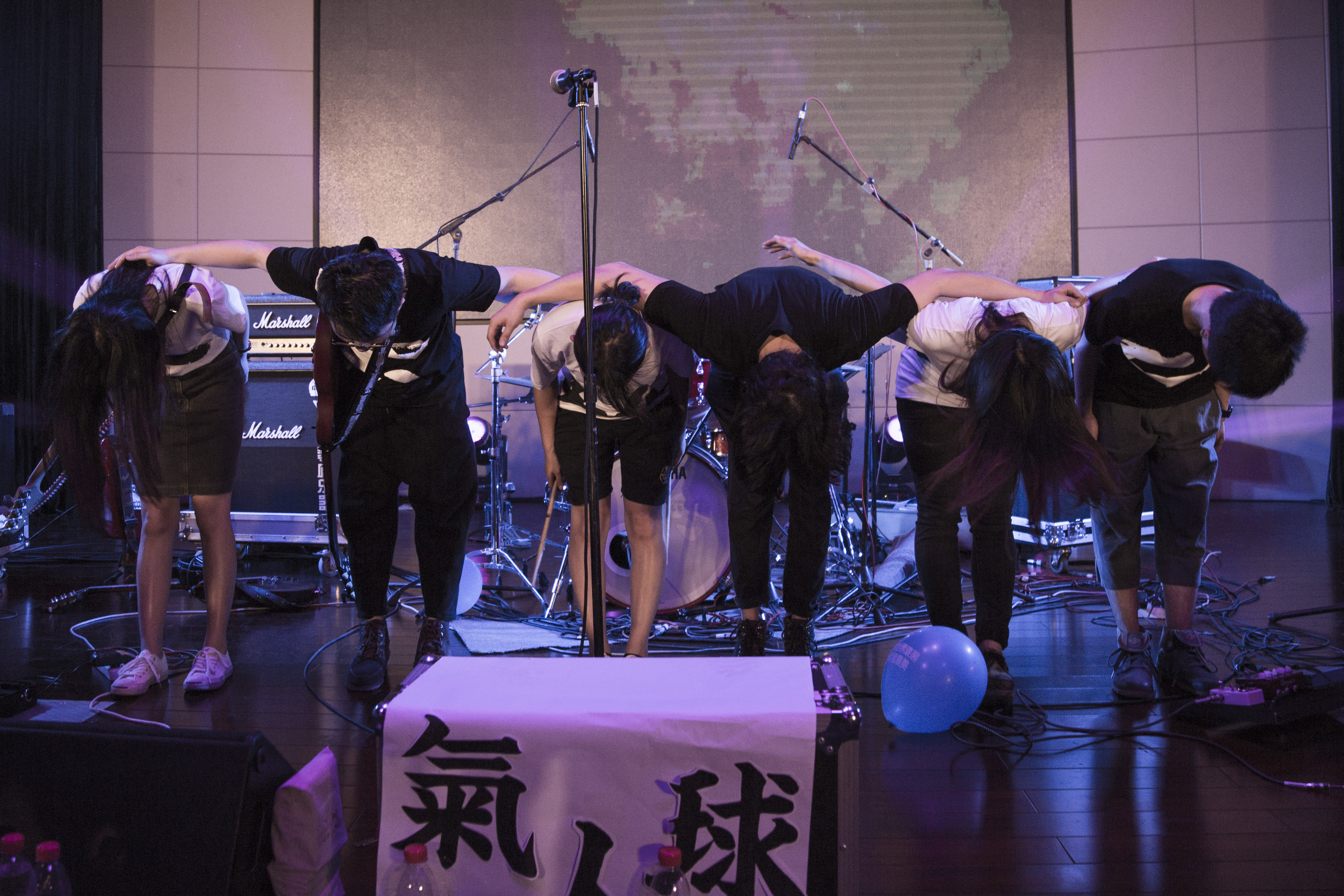 演出、写歌、发专辑，浙大的这支乐队又酷又欢乐！