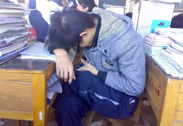 2017高考完买什么手机（想毁掉一个孩子）