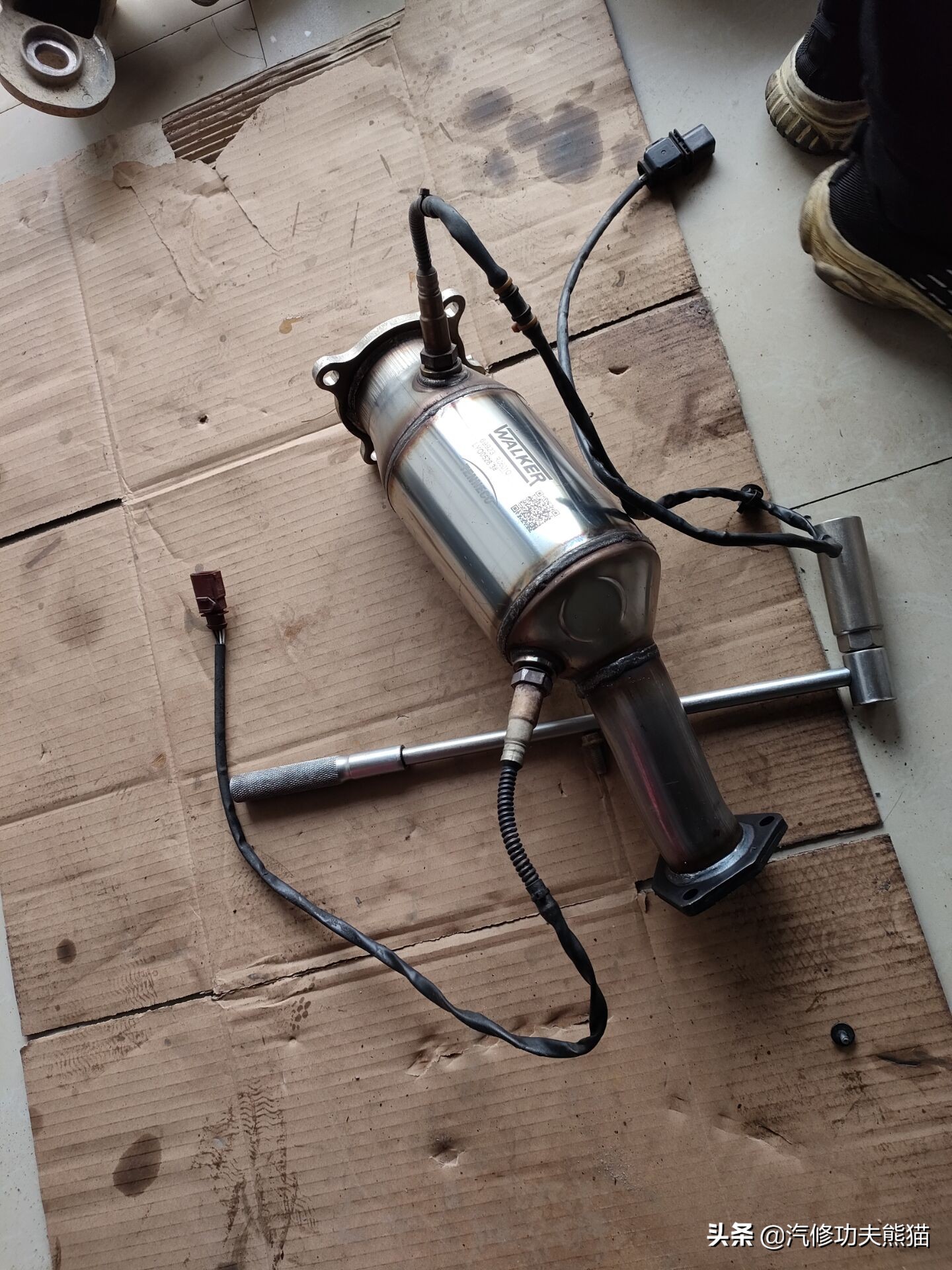 苏州车友十二年车龄奥迪A6L2.0T烧机油，对车有感情彻底整修翻新
