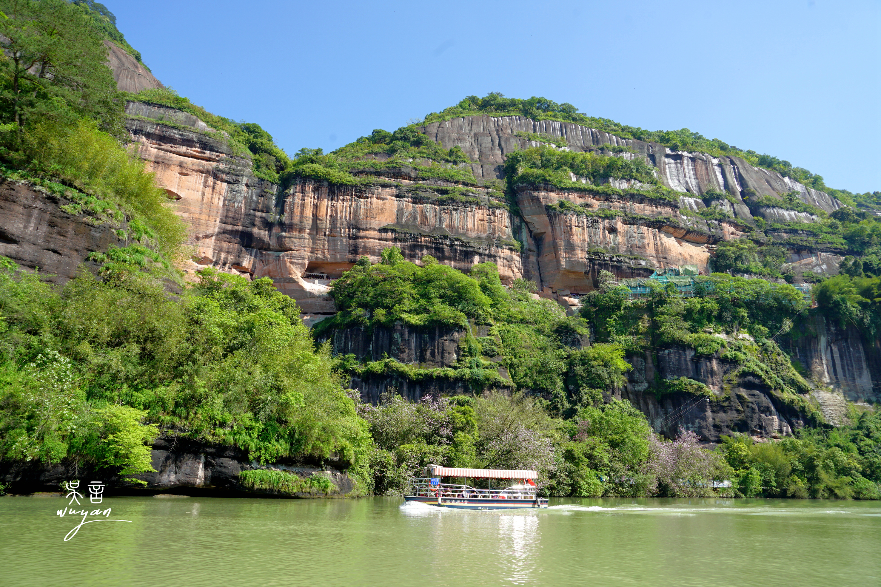 韶关丹霞山,赤壁丹崖,连宋代法云居士的心绪心结都化为乌有