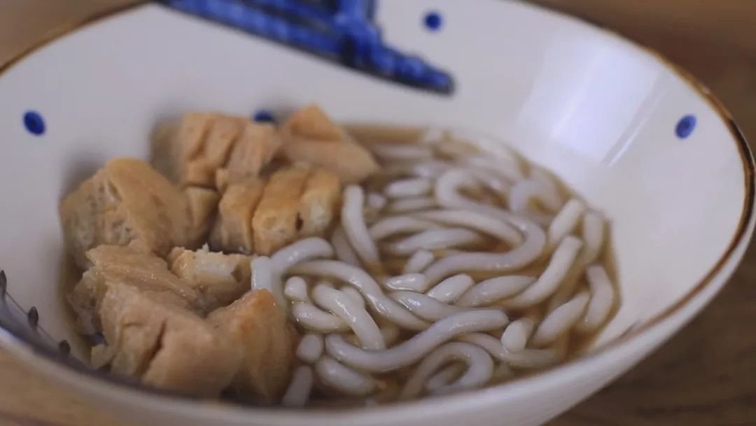 土豆粉怎样才好吃？浇头最重要，这样做酸辣过瘾连汤底都喝干
