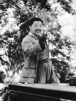 十大元帅32岁在干什么：林彪在苏联度假泡温泉，朱德在四川缴费