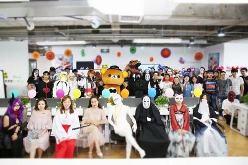 主题团建 | 变装、寻宝、歌单cos，一起万圣节团建搞事情