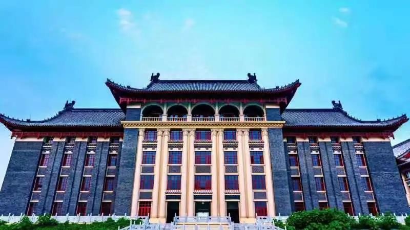 “中国最美大学”之一！占地5500余亩，坐拥国家重点文物保护单位！