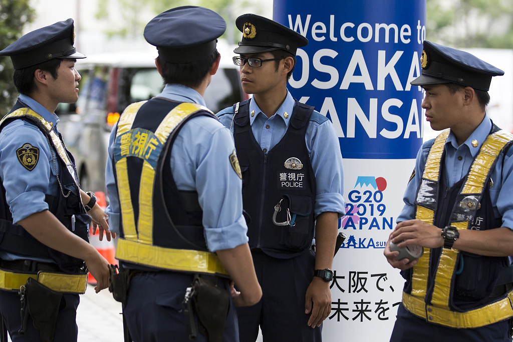 日本警察藍色制服日本警察黑色制服