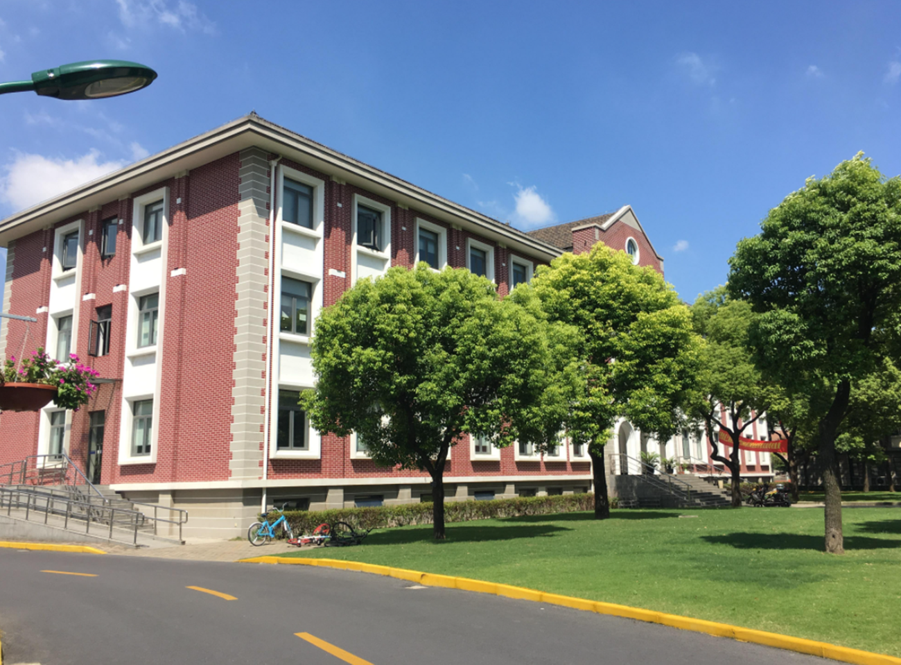 位于上海的4所“野鸡大学”，毕业证形同废纸，21级考生多加防范