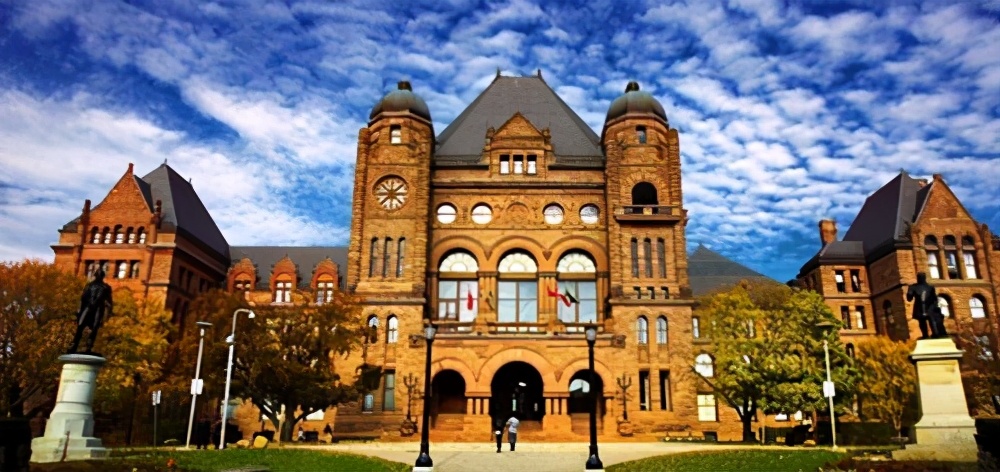 加拿大学校（加拿大大学排名前十介绍）